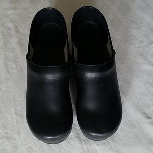 Dansko Black Professional Clogs/Shoes